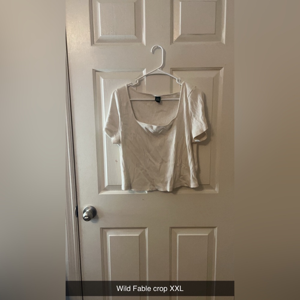 Wild fable xxl white cropped top